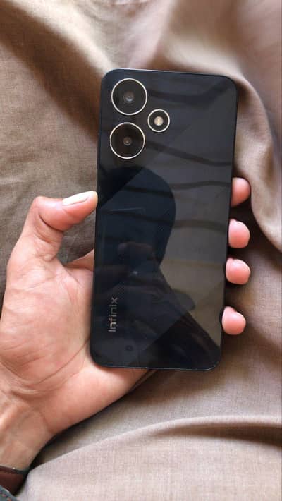 Infinix hot 30play 4+4ram 64 ROM exchange possible