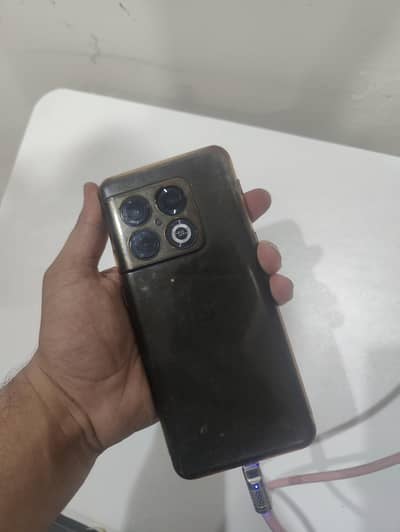 One Plus 10 Pro