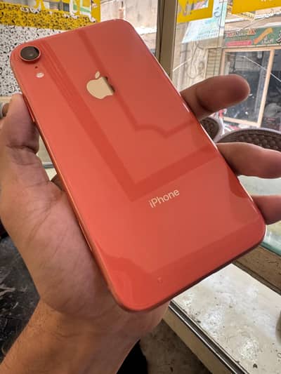 Apple iPhone XR
