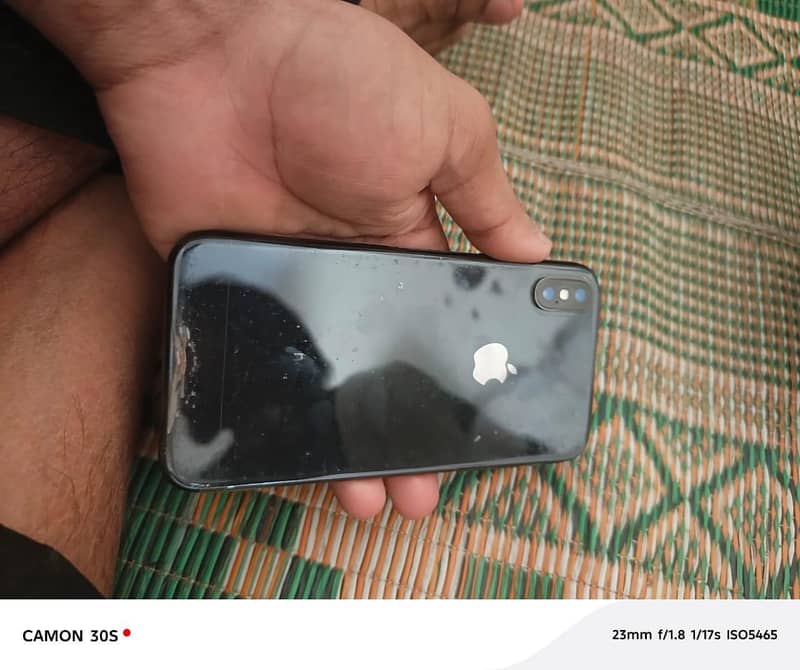 Apple iPhone X 3