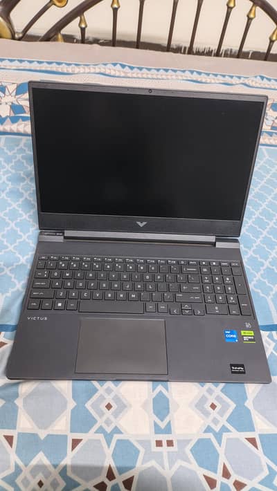 Hp victus RTX 4050 6gb