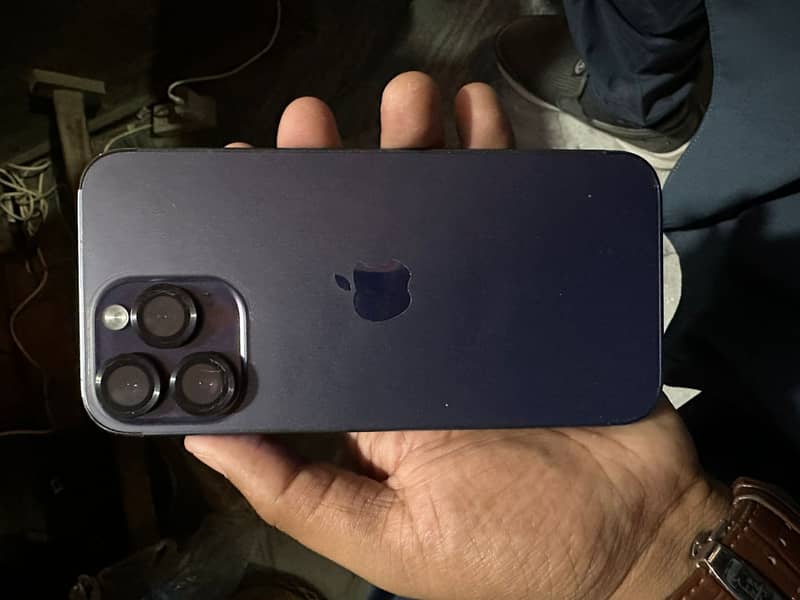 Iphone 14Pro Max 0