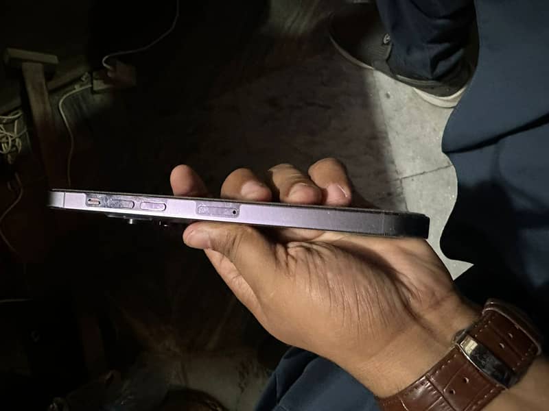 Iphone 14Pro Max 2