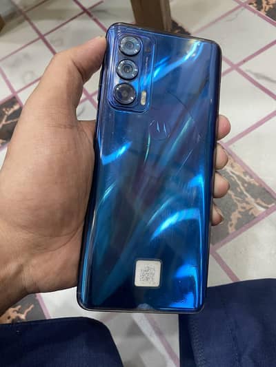 Moto edge 5g 2021 PUBG king 144 refresh rate urgent sale