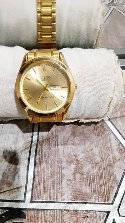 Citizen watch gold cloer