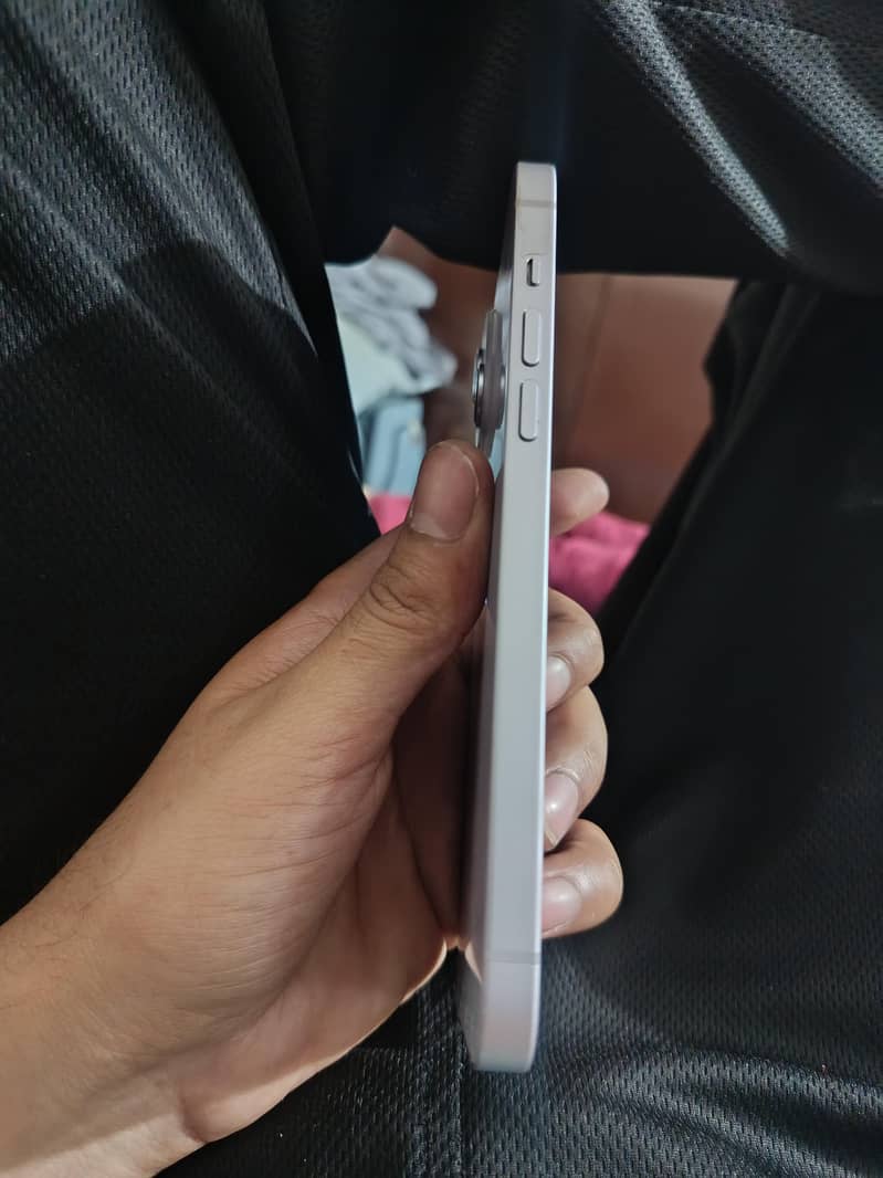 Apple iPhone 14 plus 4