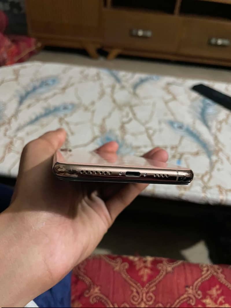 iphone xs max 2