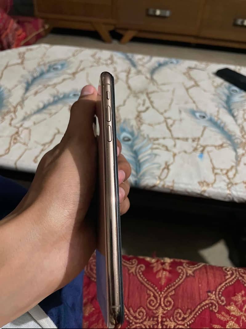 iphone xs max 3