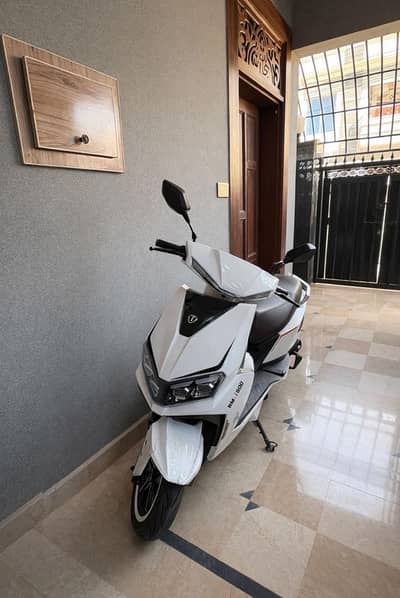 Hi speed RM-i900 white color for sale unregistered
