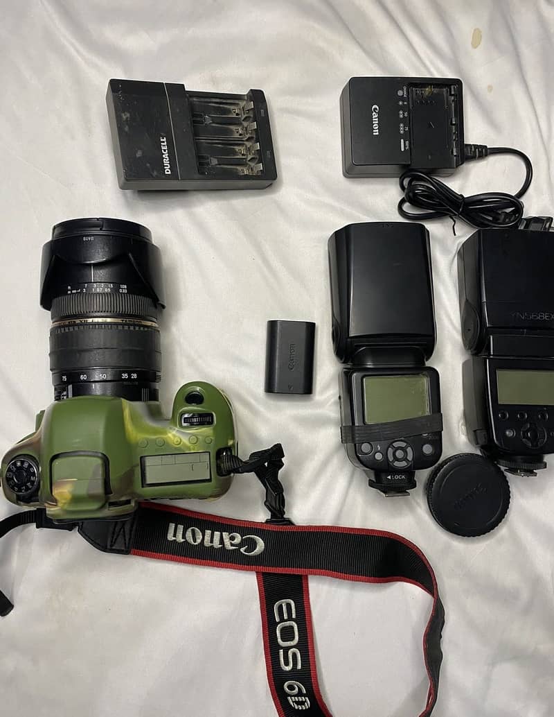 Canon EOS 6D Full Frame DSLR Camera with Box 10