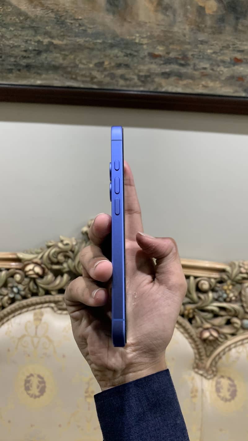 IPHONE 16 JV 3