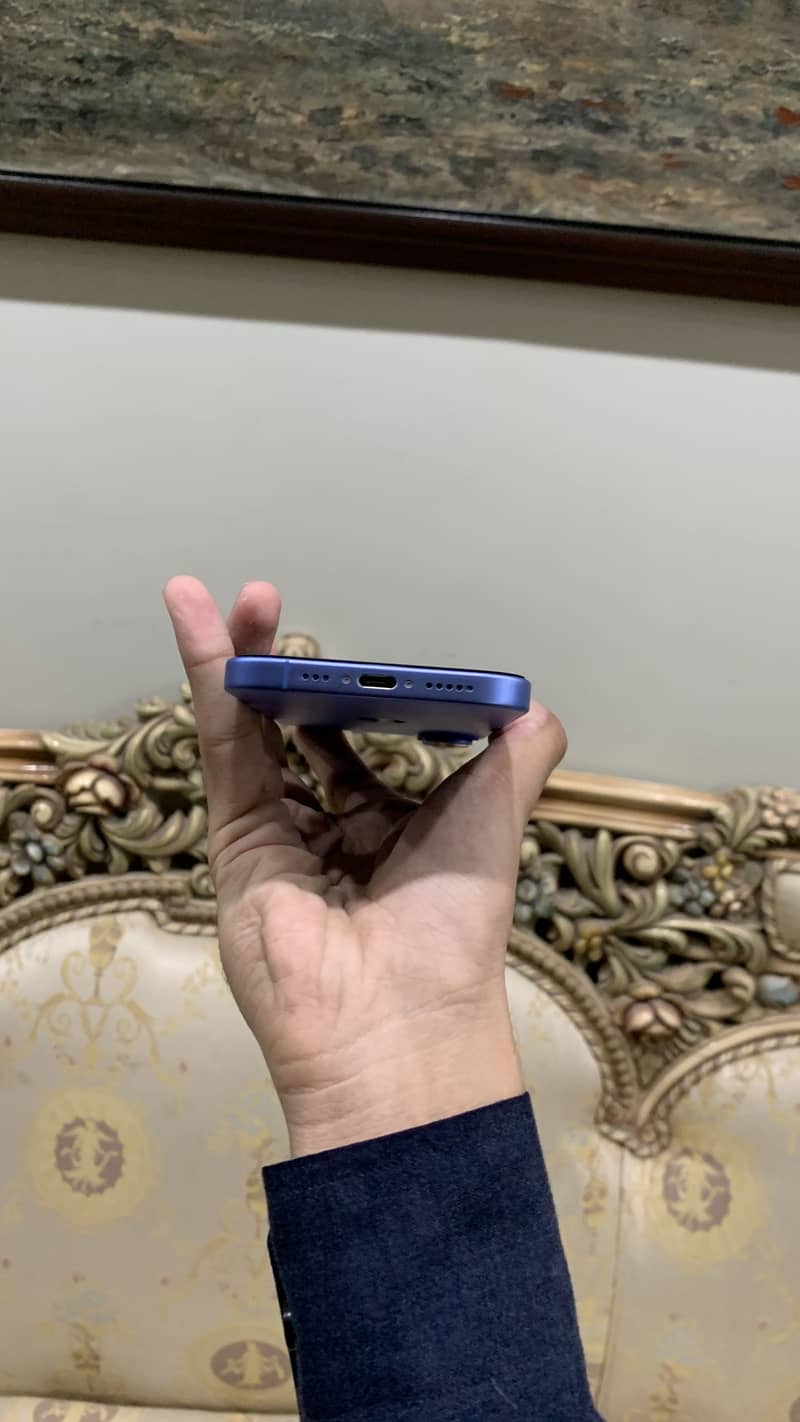 IPHONE 16 JV 4