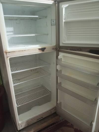 Dawlance Fridge - Sealed Compressor & Original Gas (URGENT SALE)