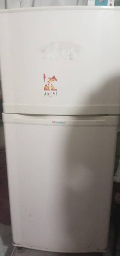 Dawlance  - 100% Working ( SEALED Compressor & Original company Gas )