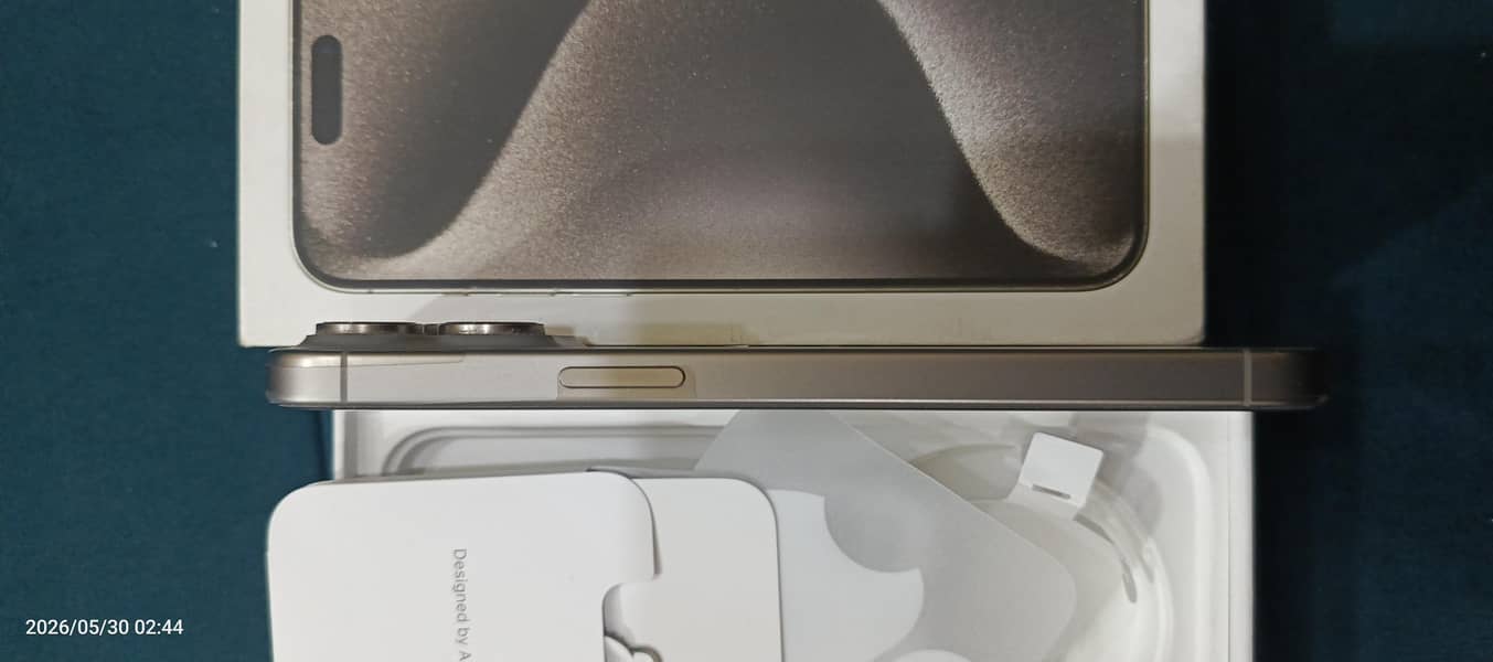 Apple iPhone 15 Pro Max 2