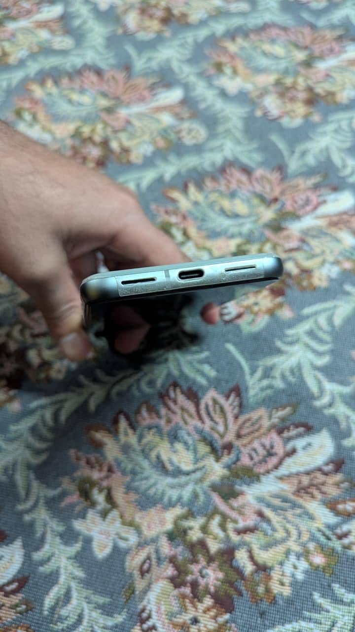 Google Pixel 8 1