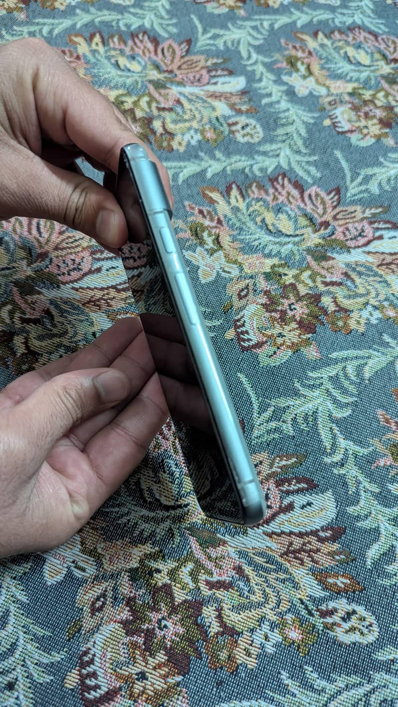 Google Pixel 8 3