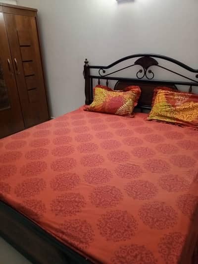 IRON ROD WOODEN BED WITHOUT MATTRESS