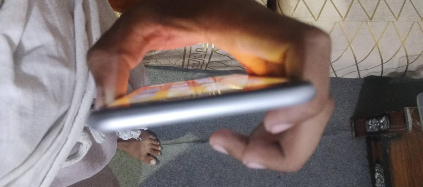 Apple iPhone 6 Plus 4