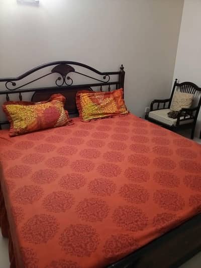 IRON ROD WOODEN BED WITHOUT MATTRESS