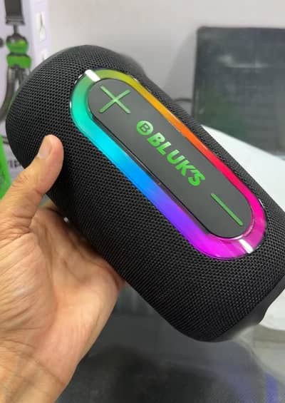 BLUKS BX- 193, 16 Watts Portable BT Speaker, MINT, 8 Months Warranty