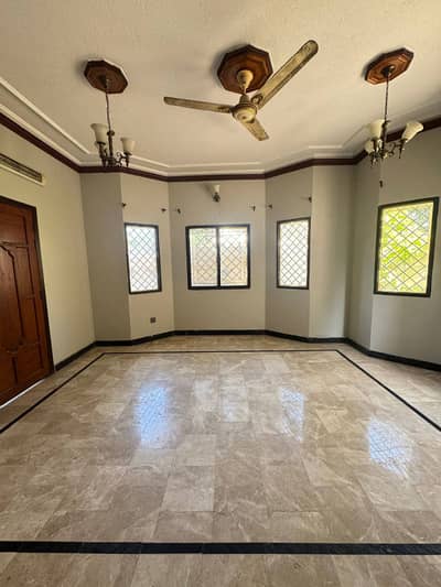 600 yards Upper portion For Rent 3 Bedrooms