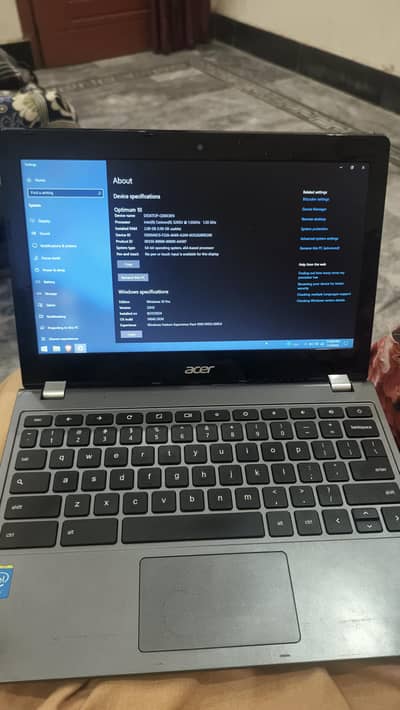 Acer Chromebook laptop window 10 installed 2/128 SSD 3 hrs battery