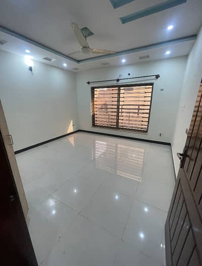 1 Kanal Lower Ground Portion For Rent In Soan Garden