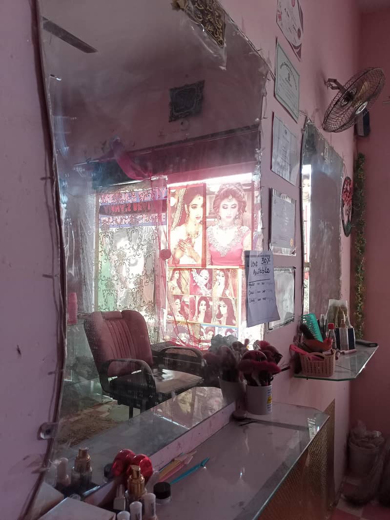 Salon setup 12