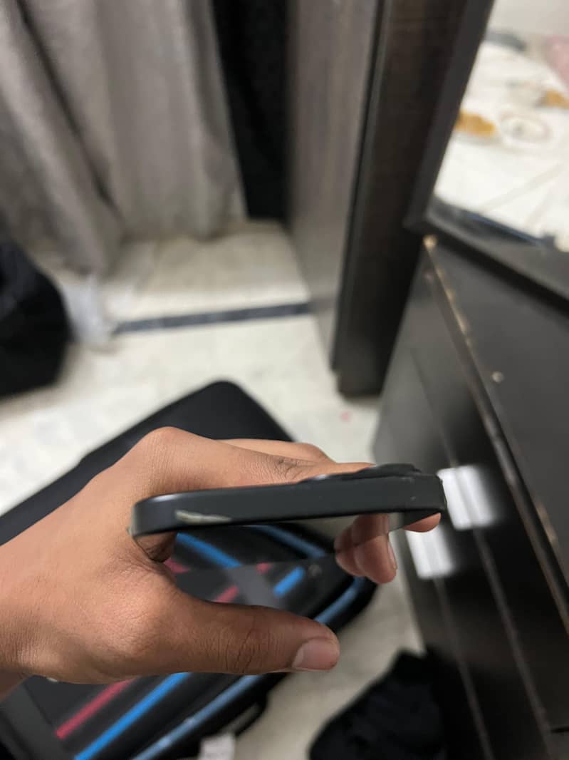 Apple iPhone 15 2