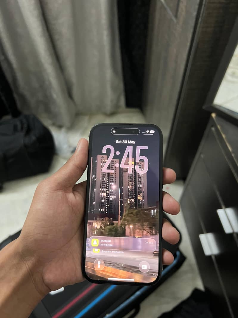 Apple iPhone 15 3