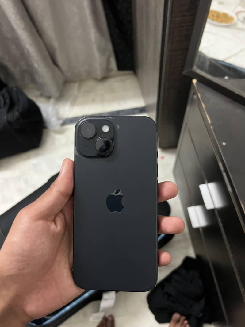 Apple iPhone 15 4