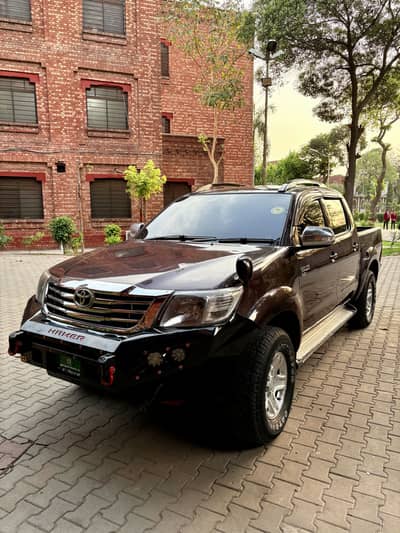 Toyota hilux champ