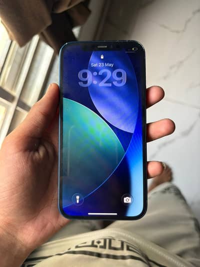Apple iPhone 12