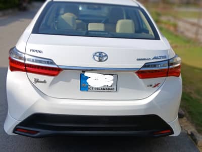 Toyota Altis Grande 2025 for Sale in 10/10 condition.