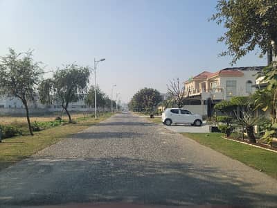 U block No Db No Pole Prime Location Plot Available In A Secure And Well-Developed Area Ideal For Investment Or Building Your Dream Home With All Basic Utilities Nearby