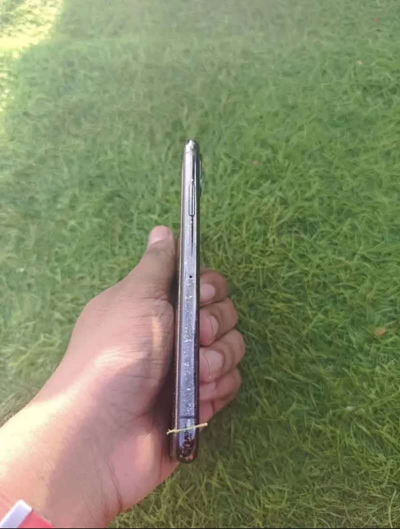 iPhone X Approved 4