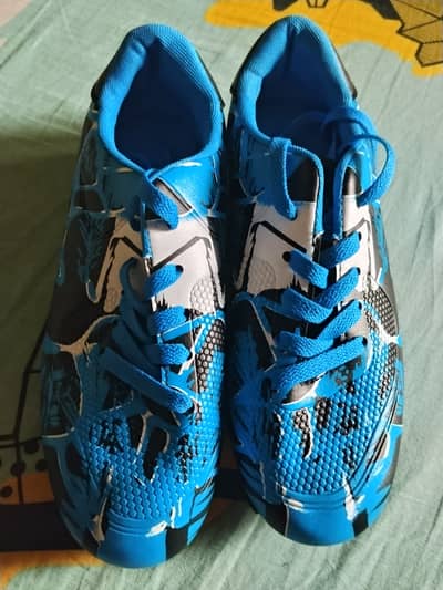 New Football toes size 38 Euro Pakistani size 8