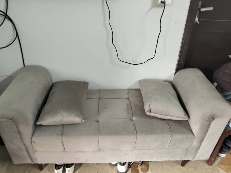 L shape sofa with sethi 1