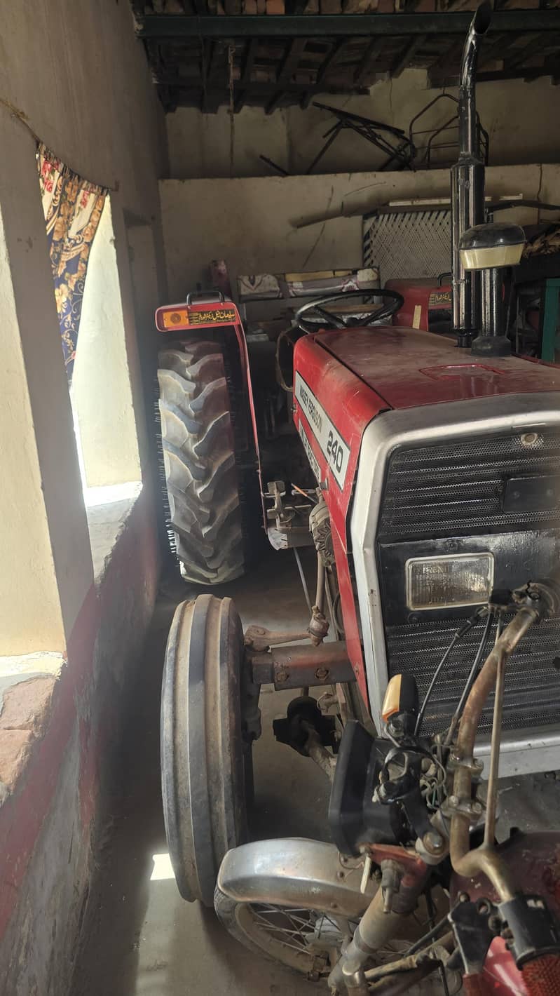 Tractor 6