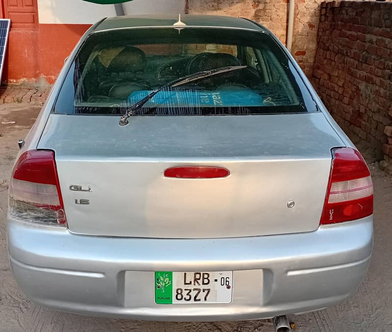 Kia Spectra 1