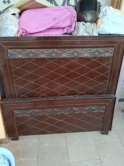 Single Bed 6.5*3.5