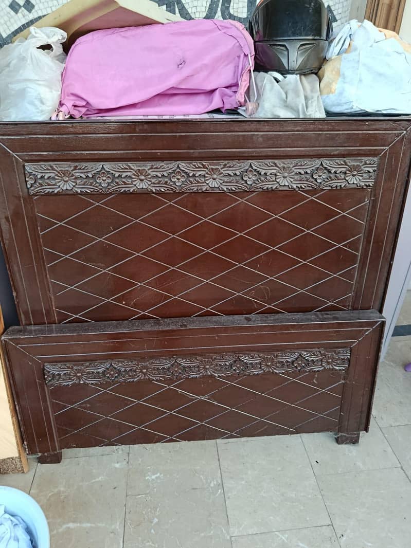 Single Bed 6.5*3.5 0