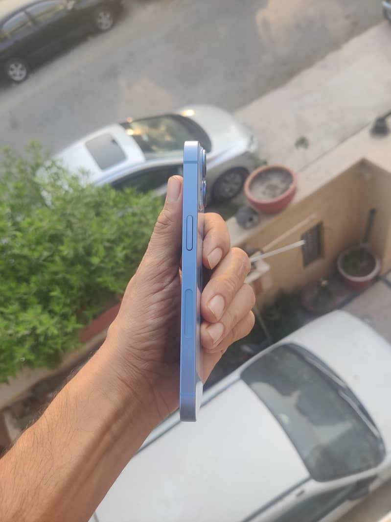 Apple iPhone 14 5