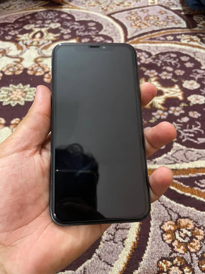 iPhone 11 Pro 2