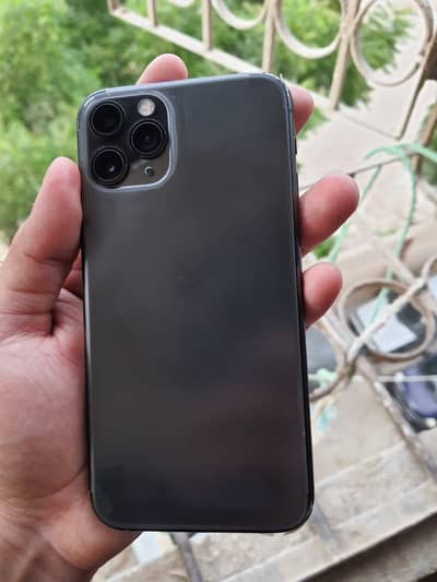 Iphone 11 Pro ( PTA APPROVED)