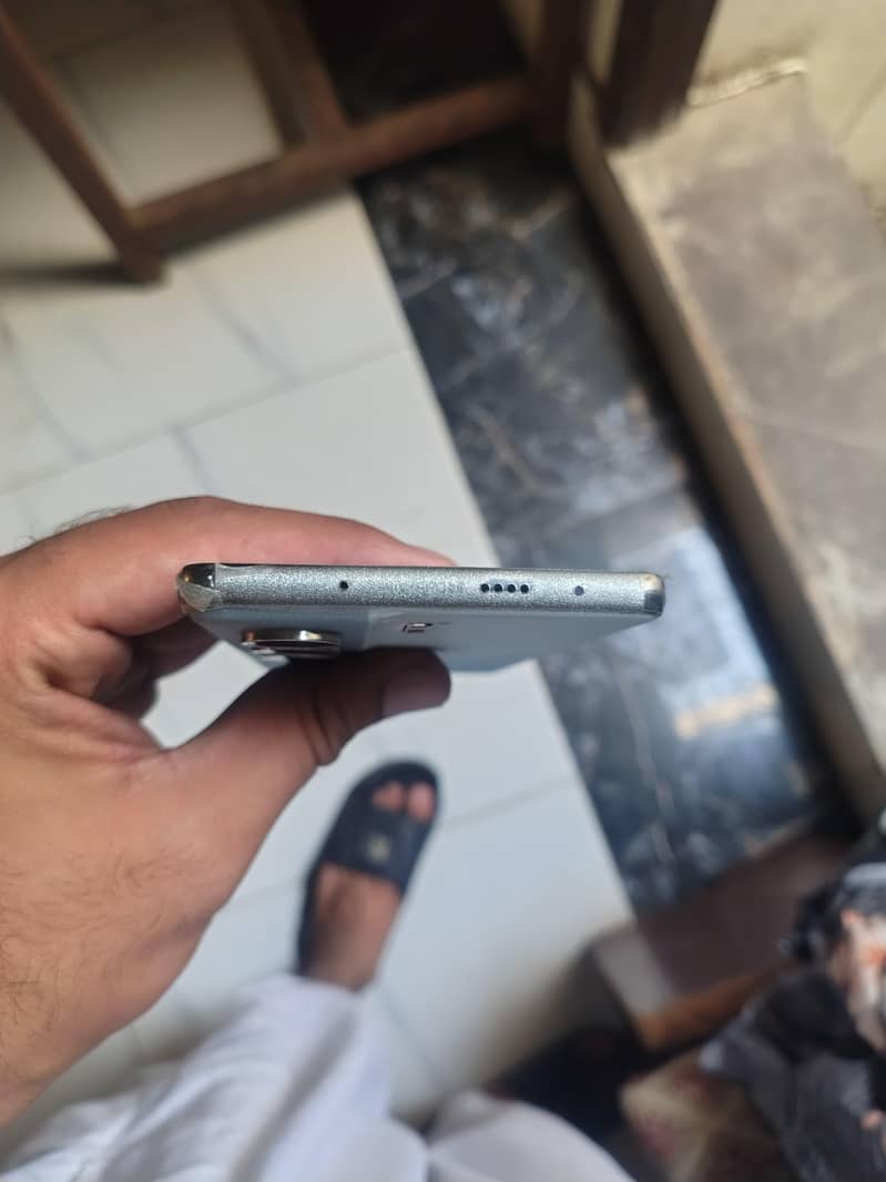 Tecno CAMON 40 10