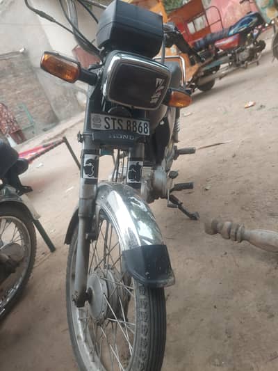 HONDA CD 70