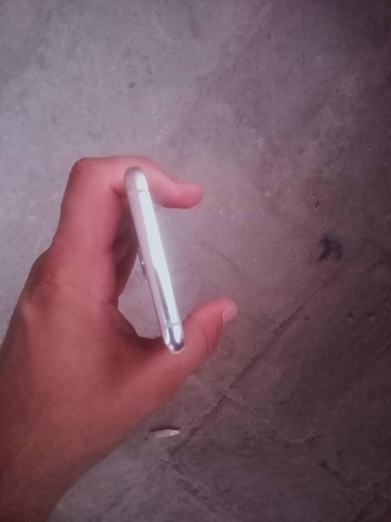 OnePlus 8 4