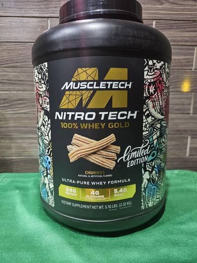 Muscle Tech Nitro Tech protein powder supplement